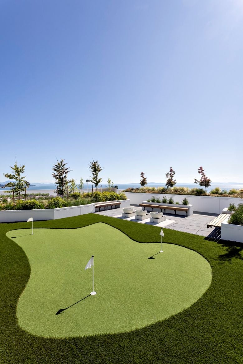 Amenity rooftop with putting green at beautiful award-winning Monaco in White Rock by Solterra Development.